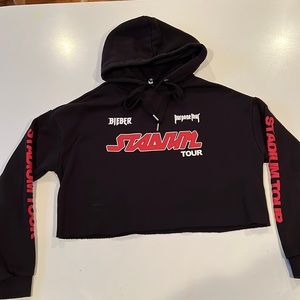 BEIBER STADIUM TOUR CROP TOP SWEATSHIRT